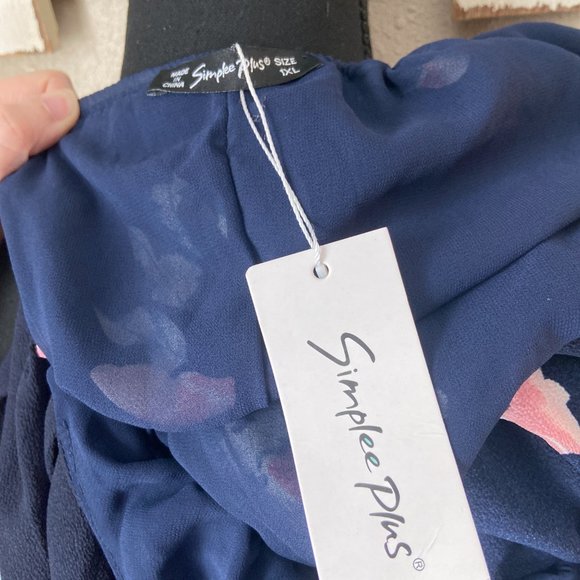 NWT Deep V Spaghetti Strap Navy Floral Maxi Dress by Simplee Plus 1XL - Picture 5 of 6